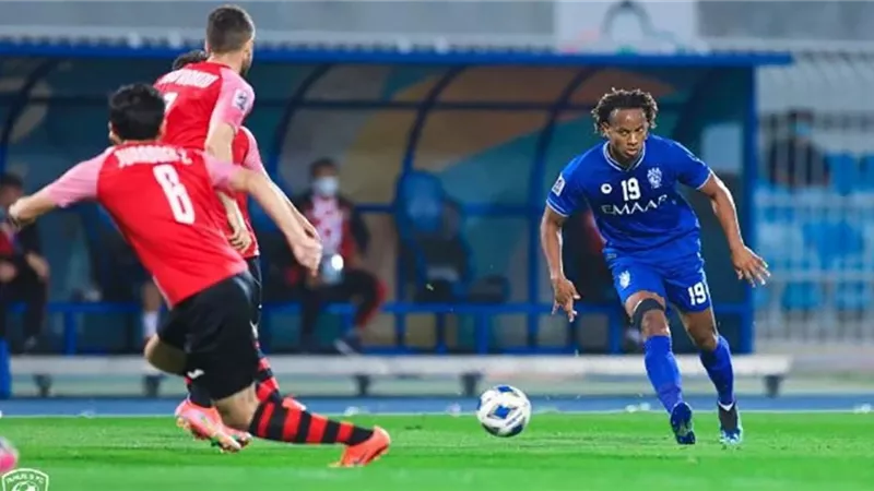 رأسية إيغالو تمنح هدف التقدم للهلال أمام إستقلال بدوري ابطال اسيا