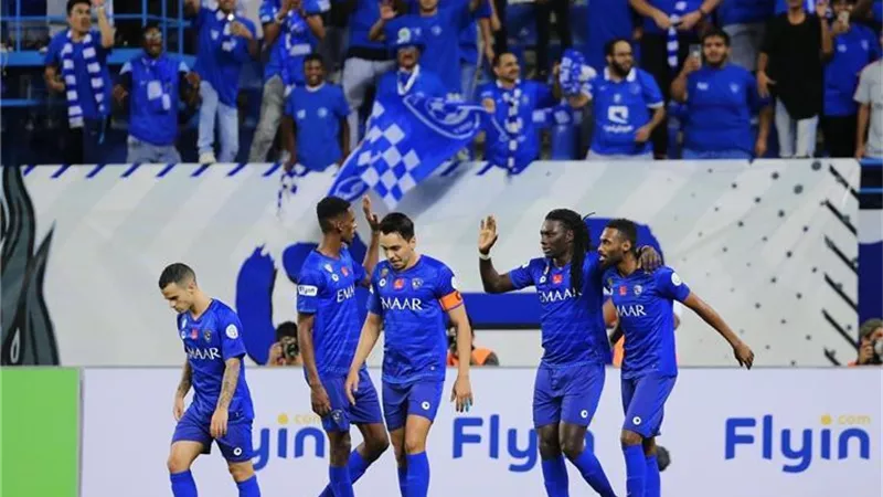 الهلال السعودى يضع قدماً فى ربع نهائى دورى أبطال آسيا بثلاثية فى شباك استقلول