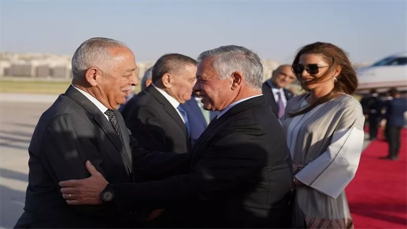ملك الأردن يعود إلى بلاده بعد عملية جراحية في ألمانيا