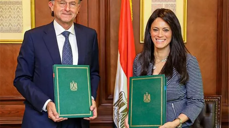 «التعاون الدولي» توقع تمويلا تنمويا مع بنك التعمير الألماني بقيمة 26 مليون يورو