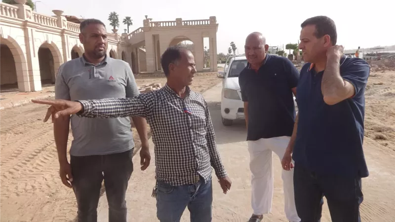 رئيس مدينة الأقصر يتفقد أعمال تطوير الممشى للسياحى