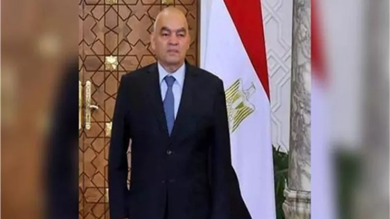 رئيس قضايا الدولة يهنئ البابا تواضروس والاخوة الاقباط بمناسبة عيد القيامة المجيد