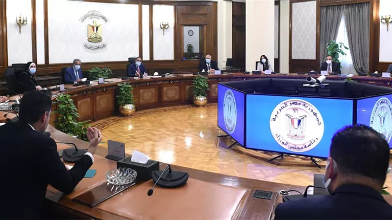 رئيس الوزراء: الدولة تمتص الجزء الأكبر من ارتفاعات الأسعار العالمية رغم التكلفة الهائلة