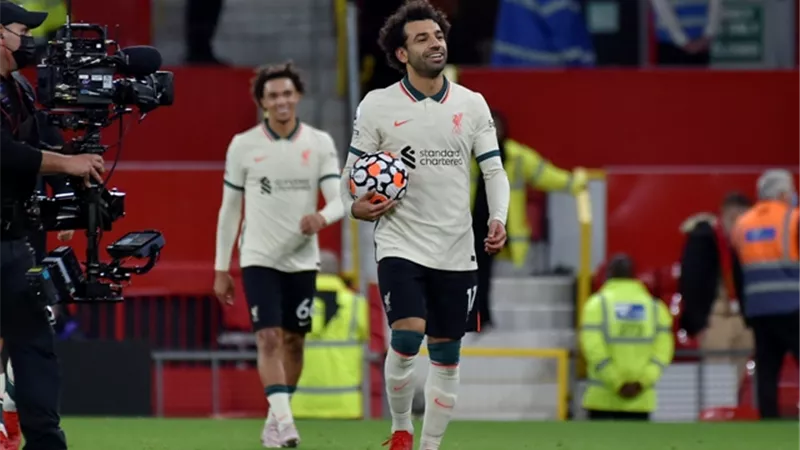 احمد شوبير يعلق هدفى صلاح ورباعية ليفربول امام اليونايتد.. 