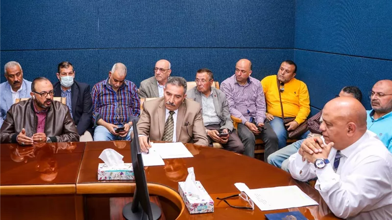 رئيس ميناء دمياط يعقد إجتماعه الأول مع الشركات والتوكيلات العاملة بالميناء