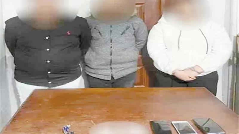 امرأة من نار تتزعم عصابة للنصب بالآثار!