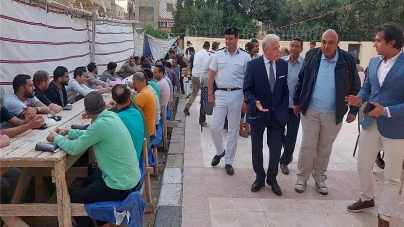 مائدة الطور بينا تفطر 550 صائم يوميا ومحافظ جنوب سيناء يدعمها ب 20 الف جنيه