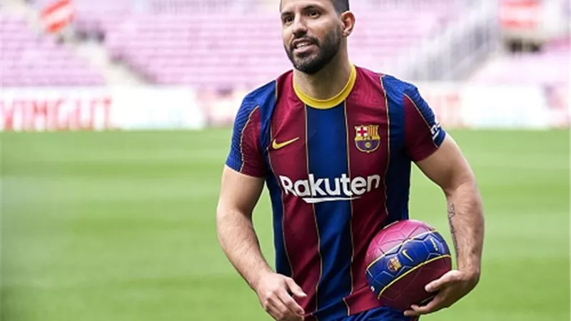 انضمام أجويرو إلى قاعة مشاهير الدوري الإنجليزي
