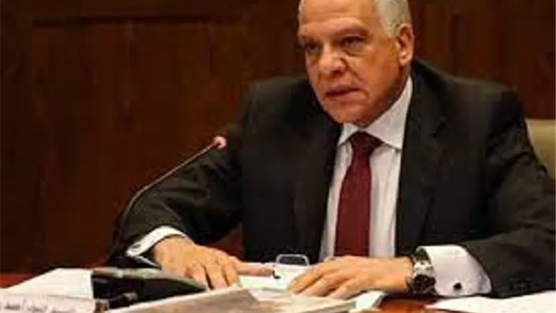 الجيزة تبدأ أعمال ترميم وإصلاح التصدع بطبقه احد الباكيات بكوبري مزلقان مني الامير بالحوامدية