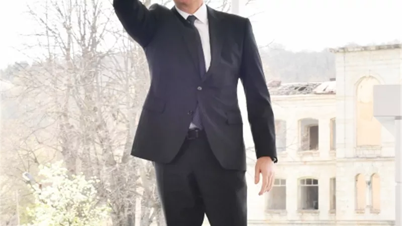 رئيس أذربيجان يهنئ الشعب بذكرى الانتصار