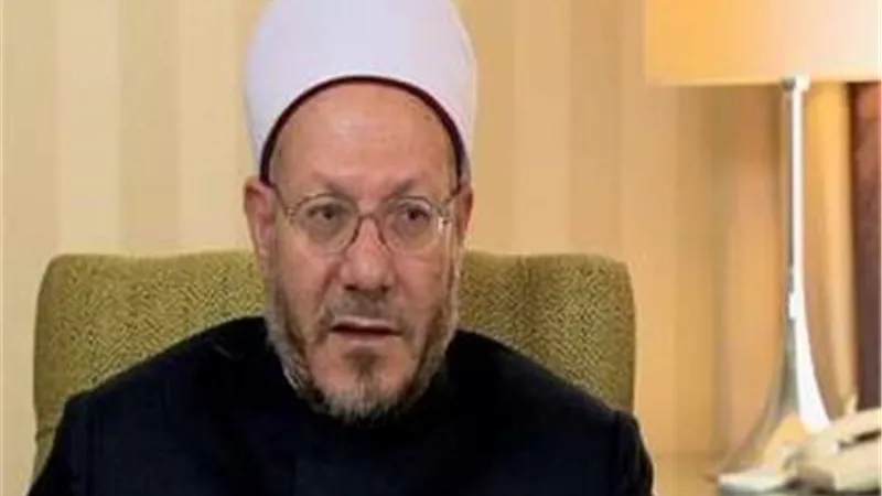 اتباعا لقرار الأوقاف.. المفتي يوضح حكم الاعتكاف في البيت