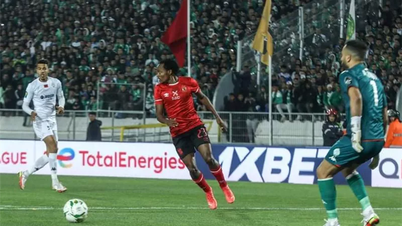 من انفراد.. بيرسى تاو يهدر فرصة هدف محقق للاهلى فى مرمى الرجاء.. فيديو