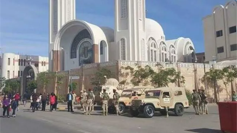 إجراءات أمنية مشددة بالبحر الأحمر قبل قداس عيد القيامة