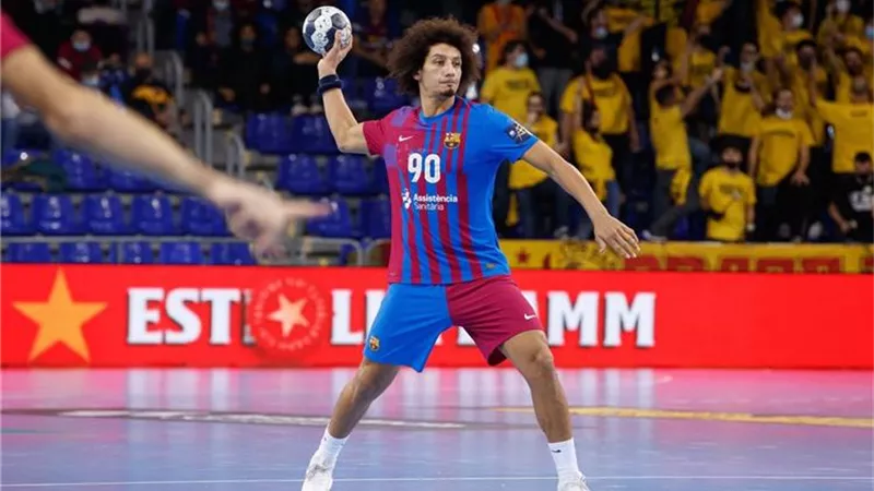 بمشاركة علي زين.. برشلونة يتوج بطلا للدوري الإسباني لكرة اليد