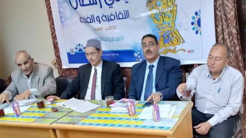 تدوير المشاكل والقضايا ..في مسرحية 