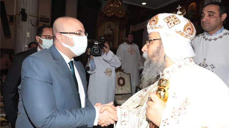 محافظ بني سويف والقيادات الأمنية يشهدون قداس عيد القيامة المجيد بمطرانية ببا
