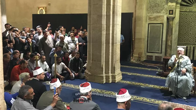الدكتور أحمد عمر هاشم: شهر رمضان فرصة لإيقاظ القلوب وإحياء الخير وقمع الشر
