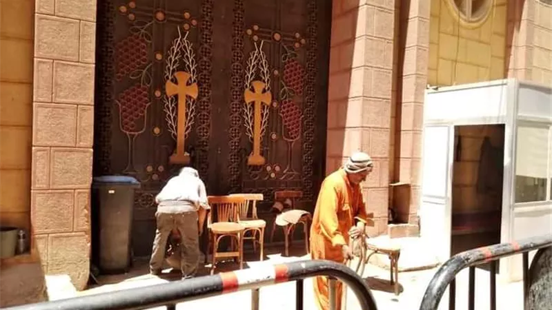 حملات مكثفة للنظافة والتجميل والإنارة بحي غرب سوهاج