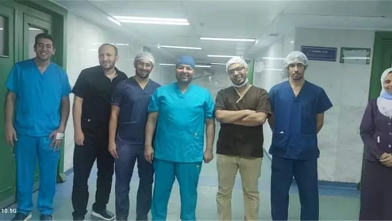 مستشفي سوهاج الجامعي تنجح في إنقاذ حياة رجل مذبوح من الرقبة