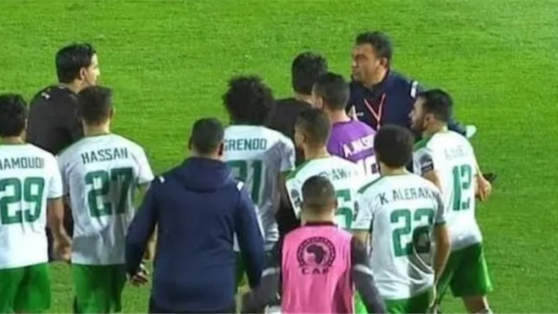اشتباكات و أحداث مؤسفة في مباراة نهضة بركان المغربي والمصري البورسعيدي فيديو
