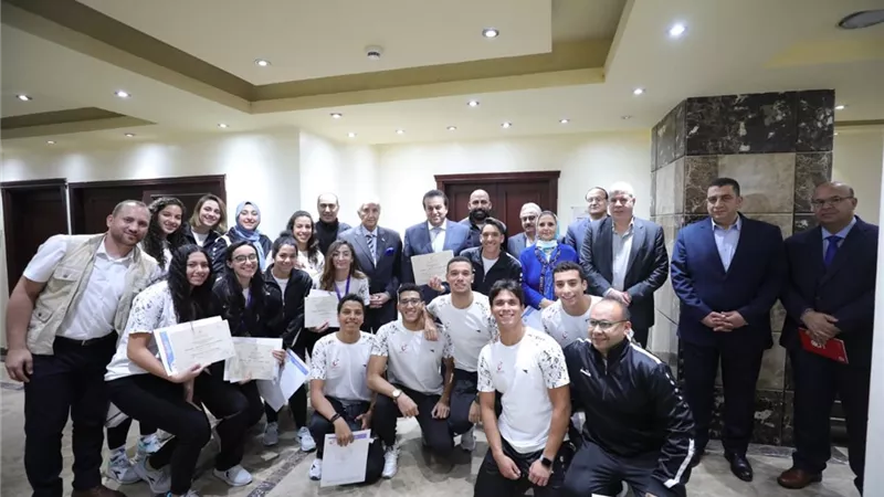 وزير التعليم العالي يوجه بتنظيم فعاليات الدورة الصيفية للجامعات والمعاهد