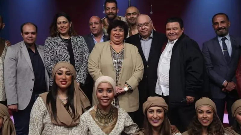 وزيرة الثقافة تشهد عرض بردة الامام البوصيرى بمركز الابداع الفني