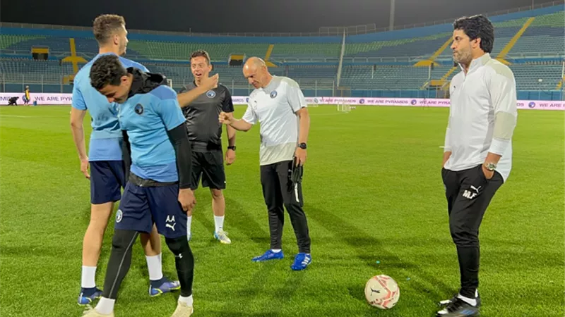 تاكيس جونياس يقود أول تدريباته مع بيراميدز