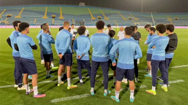 أول طلب لتاكيس من لاعبى بيراميدز بعد توليه قيادة الفريق
