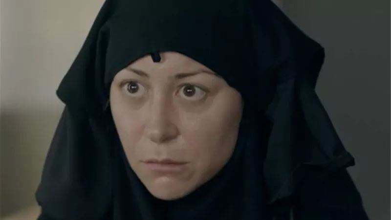 بطلوع الروح..منة شلبي تنجو بأعجوبة من الموت على يد داعش