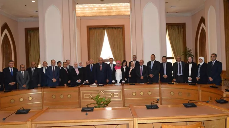 وزير الخارجية يلتقي أوائل المُلحقين الإداريين المرشحين للعمل بالبعثات المصرية بالخارج