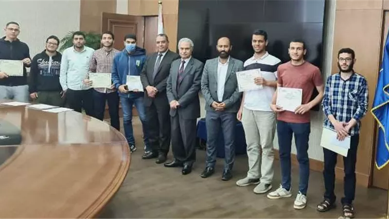 جامعة بدر فى القاهرة تكرم الطلاب الفائزين فى مسابقة حفظة القرآن الكريم.. بالصور والأسماء