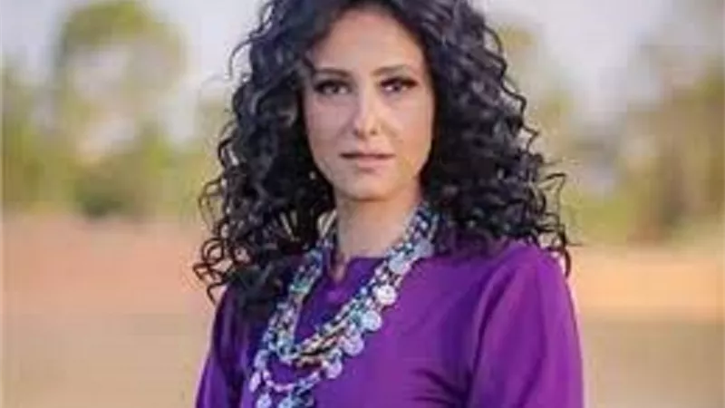 عابد عناني يعترف بحبه لحنان مطاوع