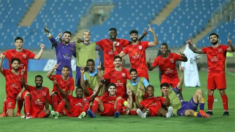 الدحيل القطري يكتسح سباهان أصفهان الإيراني بدوري أبطال آسيا