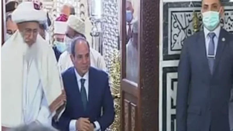 الرئيس السيسى فى جولة تفقدية لأعمال تجديد مسجد الحسين