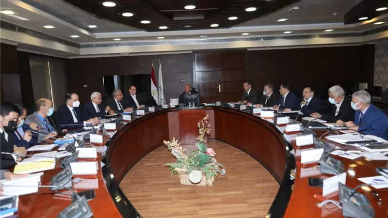 وزير النقل: استعراض الميكنة المتكاملة للمحطات الذكية