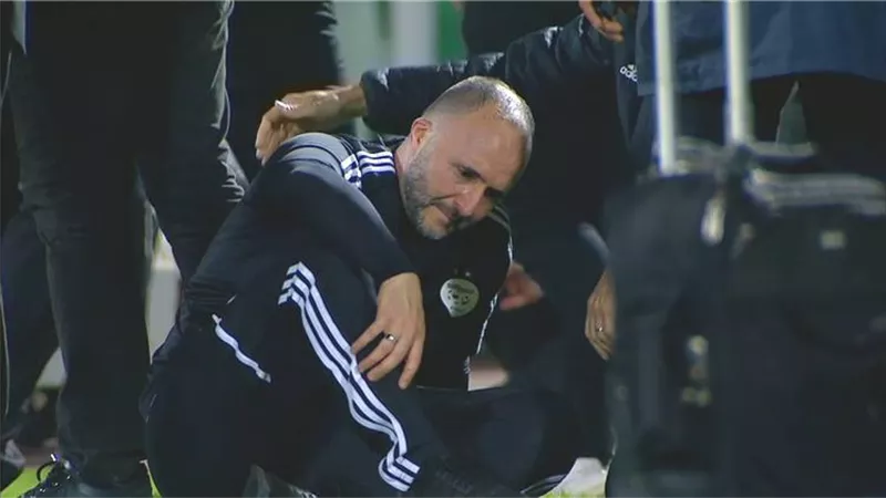 باتريك مبوما يتهم مدرب الجزاتر بـ