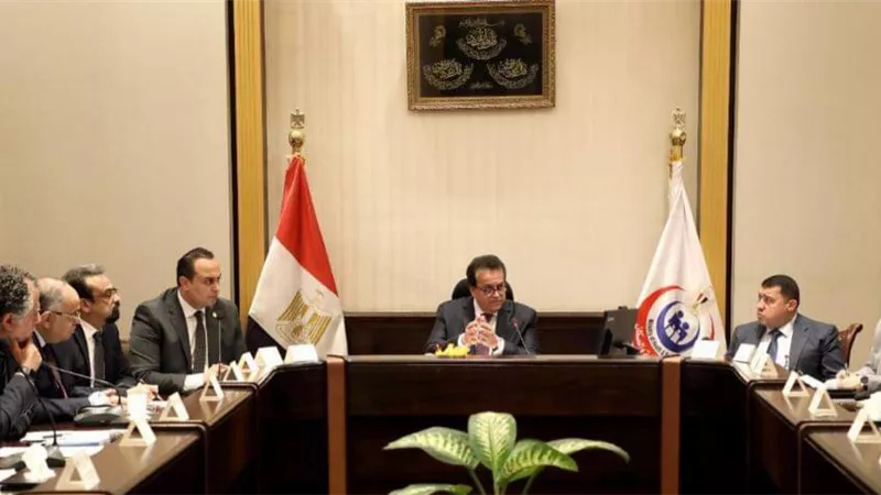 عبد الغفار: خدمات حياة كريمة من خلال 1342 وحدة ومركز صحي