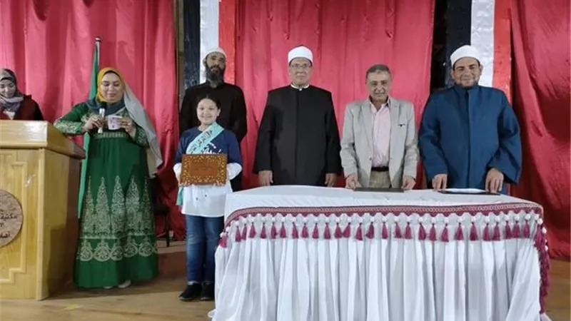 تكريم حفظة القرآن الكريم بالإسماعيلية..صور