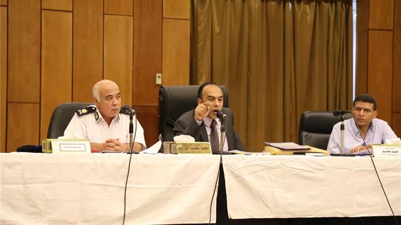 نائب محافظ المنيا يتابع ملف التعديات على أملاك الدولة والأراضي الزراعية