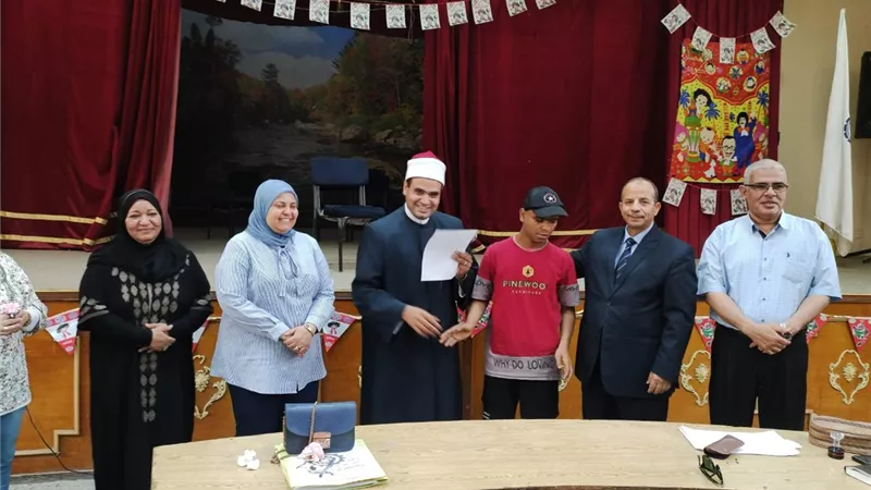 وكيل وزارة التعليم بقنا يعلن نتيجة مسابقة الانشاد الدينى