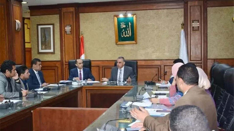 محافظ سوهاج يترأس اجتماع اللجنة العليا لضبط منظومة العمران وحوكمة التراخيص