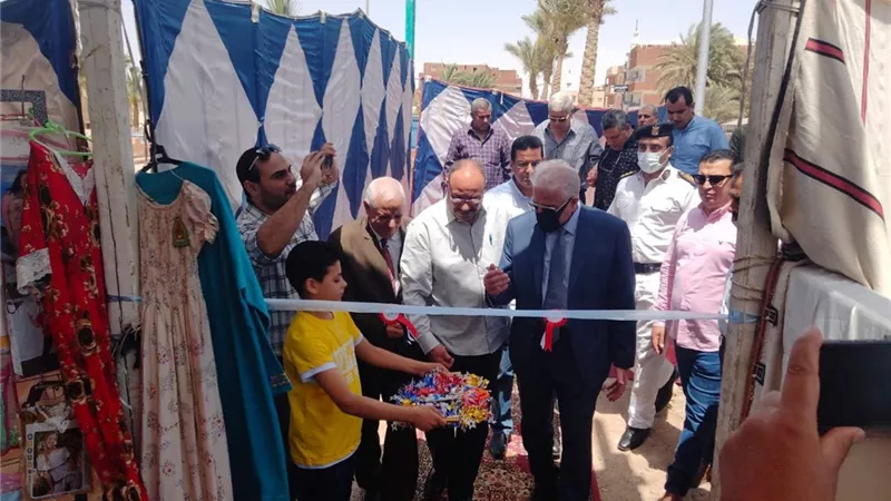 محافظ جنوب سيناء يفتتح معرض العيد فرحتنا..وانخفاض أسعار الكحك والبسكويت