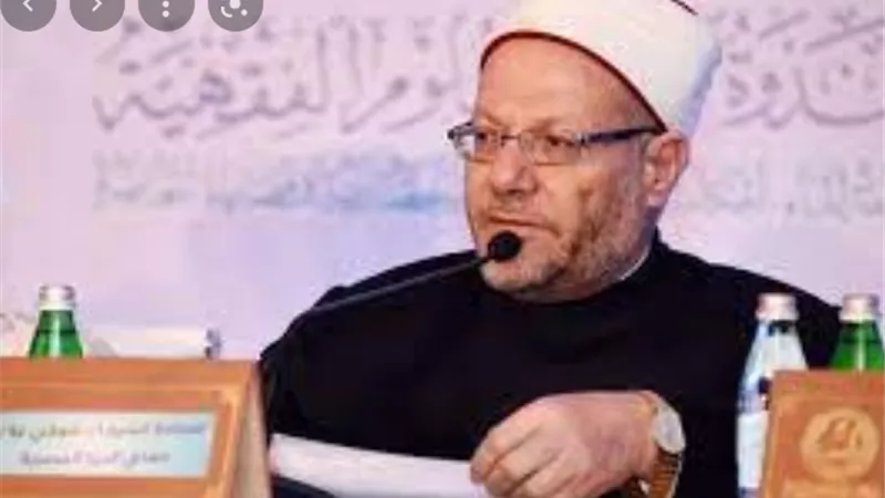 المفتي: النبي أرشدنا لتحرِّي ليلة القدر في الليالي الفردية من العشر الأواخر