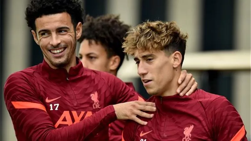 ليفربول يعلن سبب استبعاد ثنائي الفريق من مواجهة فياريال