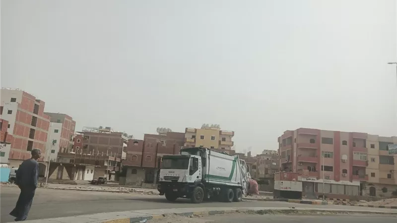 حملة نظافة وتجميل ورفع التراكمات والمخلفات بشوارع سفاجا