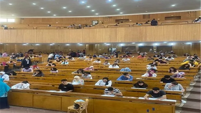 للمرة الأولى ..امتحان تجريبي بنظام 