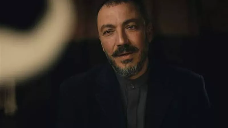 خلدون يفضح أهالي الجزيرة وأحمد أمين يصل لأهل مي عز الدين