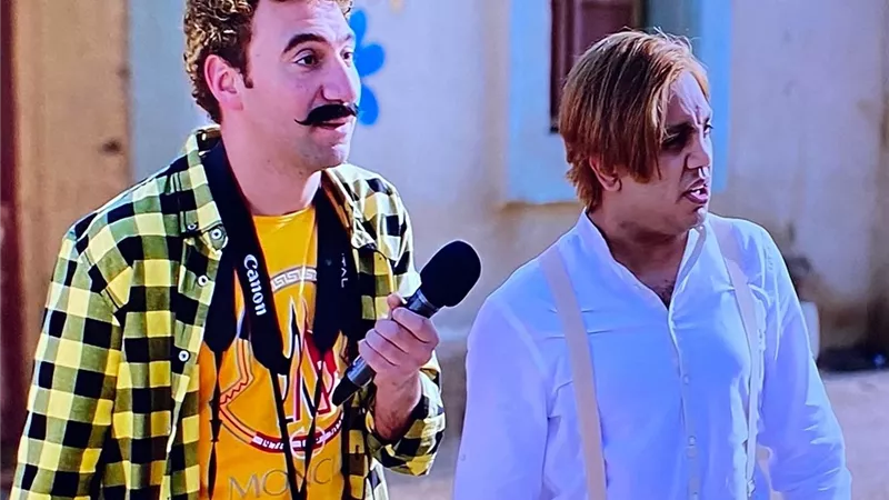 أوس أوس يخدع أهالى المزاريطة بتقمصه ليناردو دى كابريو والكبير يكشف الأمر