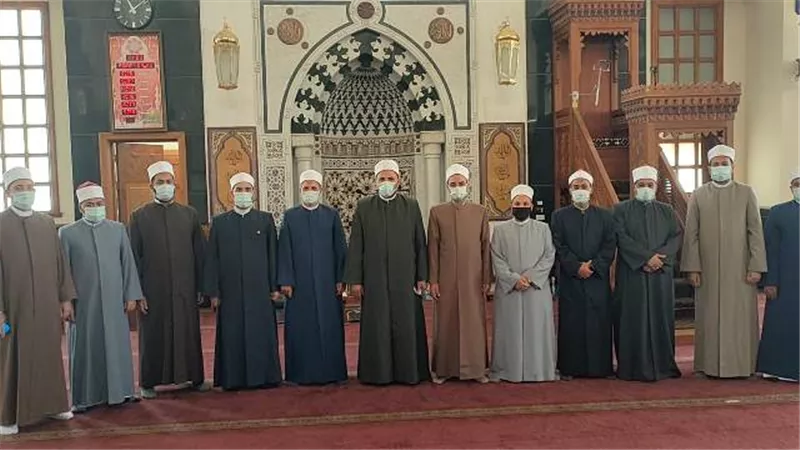 انطلاق قافلة دعوية مشتركة بين الأوقاف والأزهر فى البحر الاحمر.. بالصور