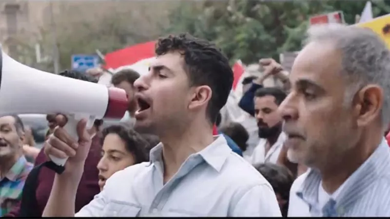 أمير المصري يقود مظاهرات 30 يونيو ضد الإخوان في 